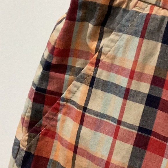 American Eagle Outfitters Plaid Shorts Size 8 - Picture 4 of 9
